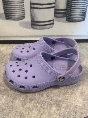 Crocs Classic Clog Lavender Purple – Kids' Junior Size 1 Slip-On Water Shoes